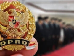 Diduga Oknum Anggota DPRD Sumba Timur Fraksi PDIP, Melkianus Nara, Hina Massa Aksi Penolak Tambang Emas