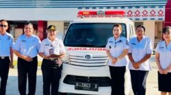 RSUD Redabolo Terima Ambulans Baru, Bupati SBD Ratu wulla Minta Pelayanan Ditingkatkan