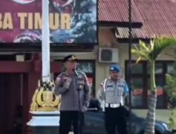 Kapolres Sumba Timur Tekankan Disiplin dan Pelayanan Humanis saat Apel Jam Pimpinan